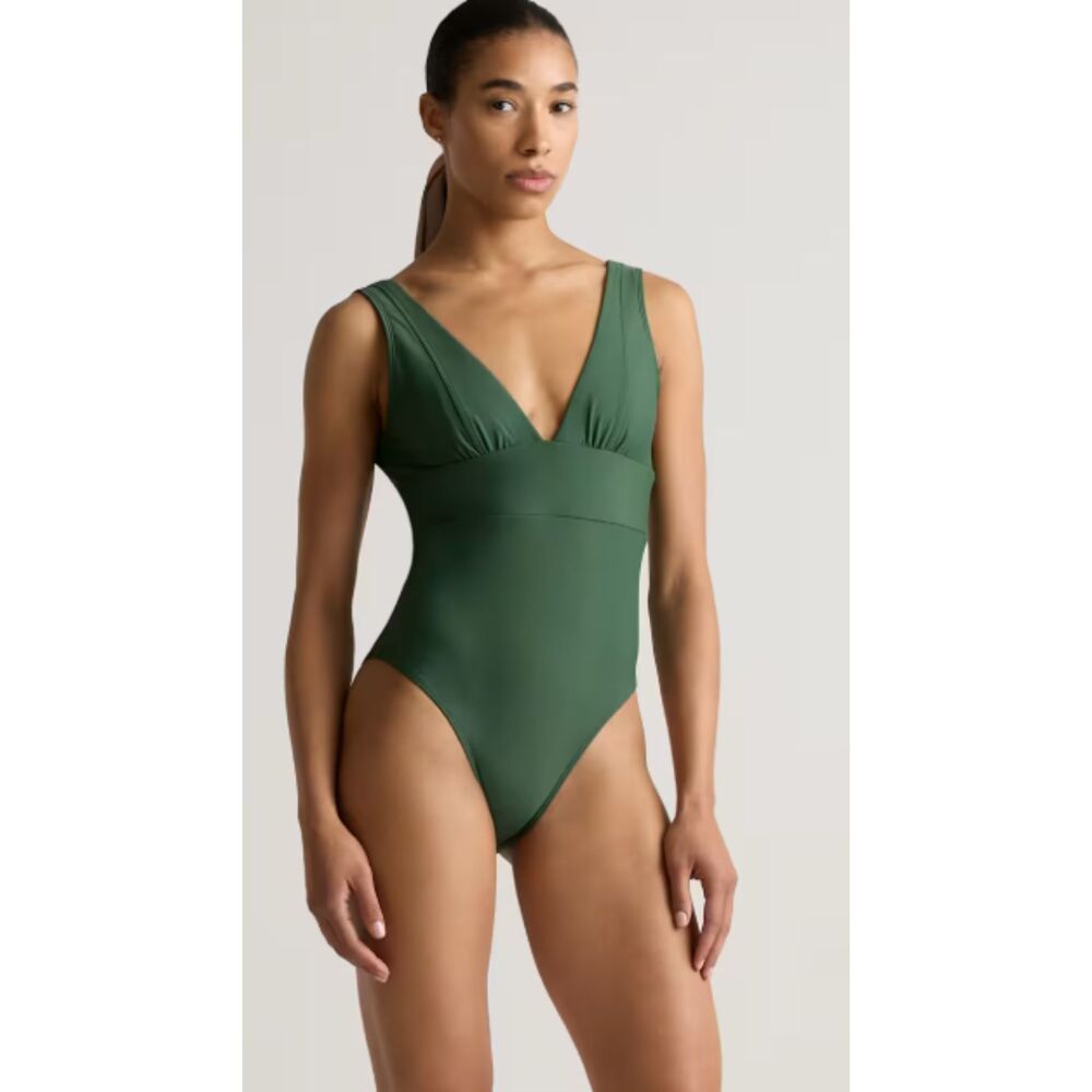 NWT Quince Italian Plunge One-Piece Swimsuit M